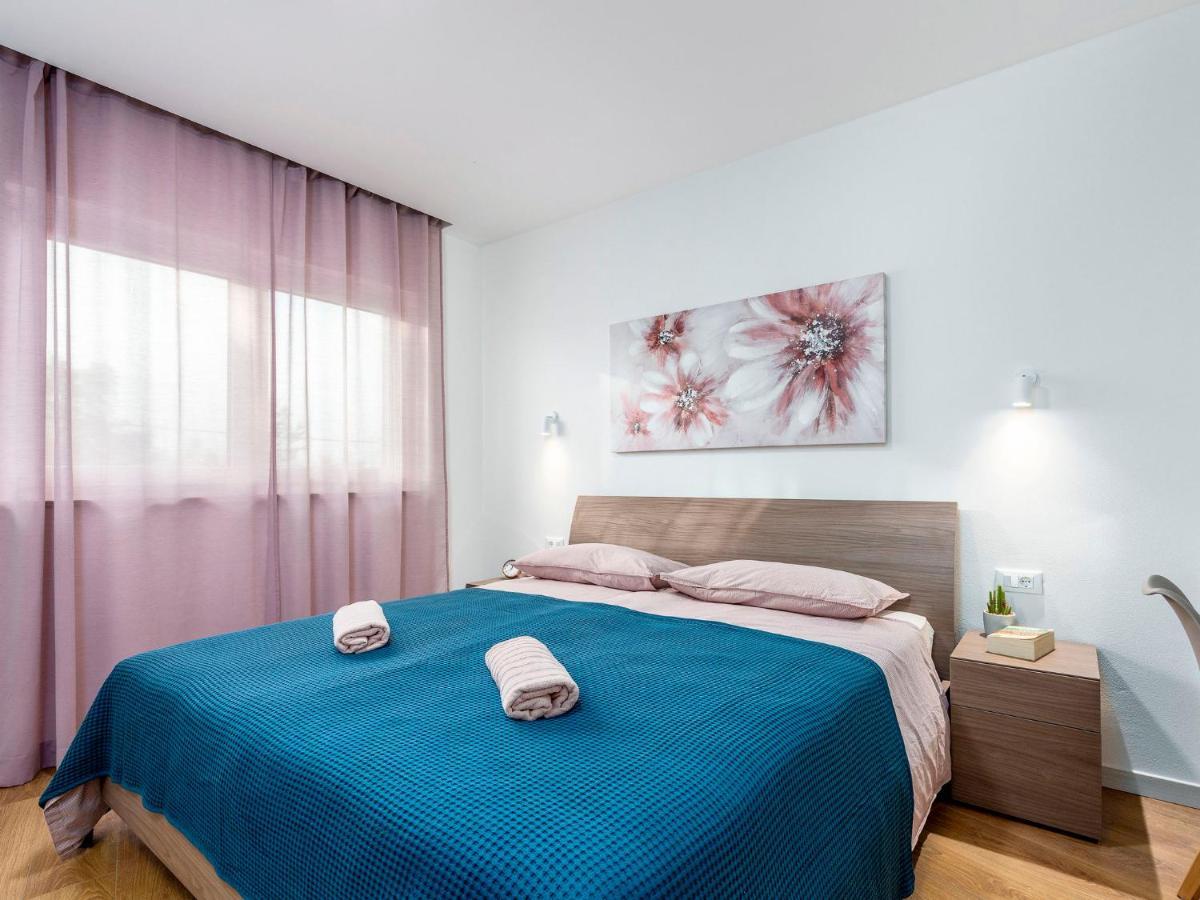 Holiday Home Villa Isabela - Prc423 By Interhome Nova Vas  Kültér fotó