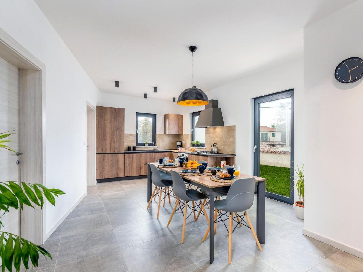Holiday Home Villa Isabela - Prc423 By Interhome Nova Vas  Kültér fotó