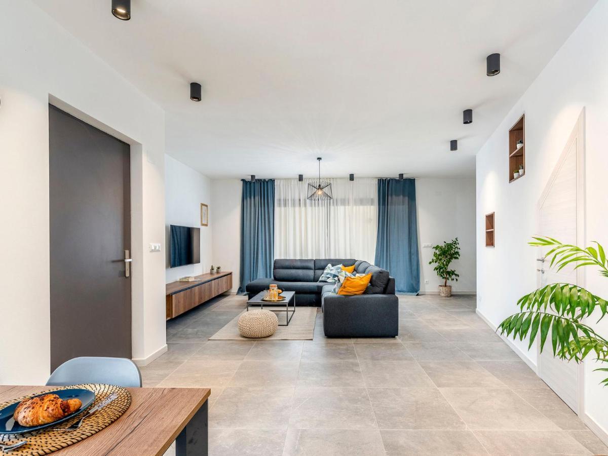 Holiday Home Villa Isabela - Prc423 By Interhome Nova Vas  Kültér fotó
